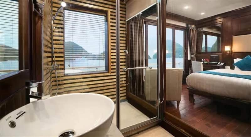 Aquamarine Premium Cruise Hotel Ha Long Exterior photo