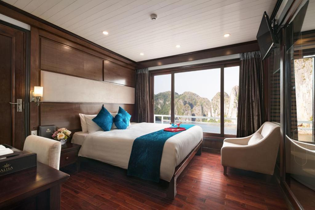 Aquamarine Premium Cruise Hotel Ha Long Exterior photo